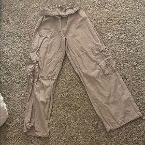 Women's Cargo Pants in Taupe